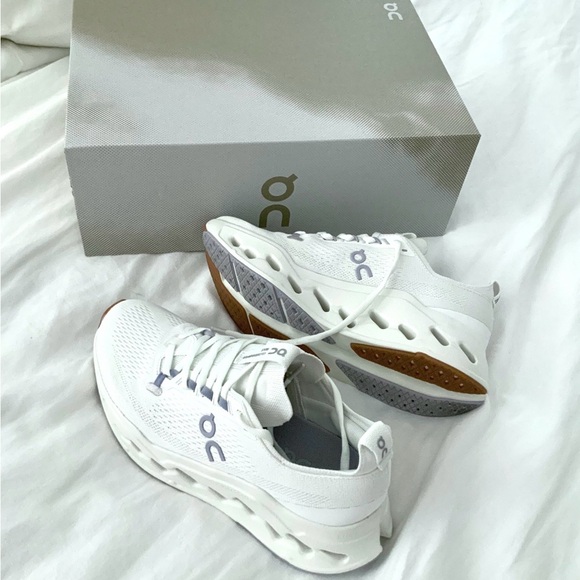 On Running Cloudsurfer Max Sneakers - Picture 3 of 5